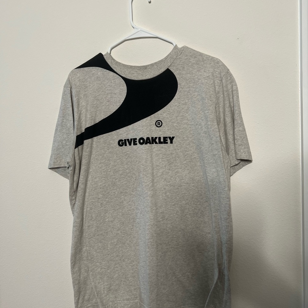 Oakley shirt